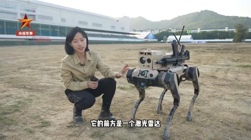 中国“机器狼群”首次亮相第15届珠海航展,身背机枪实现集群作战(图6) 中国“机器狼群”首次亮相第15届珠海航展,身背机枪实现集群作战(图6)