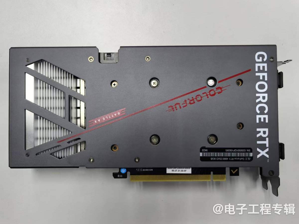 拆解:老黄精湛刀法,游戏甜品显卡一探究竟(图4) 拆解:老黄精湛刀法,游戏甜品显卡一探究竟(图4)