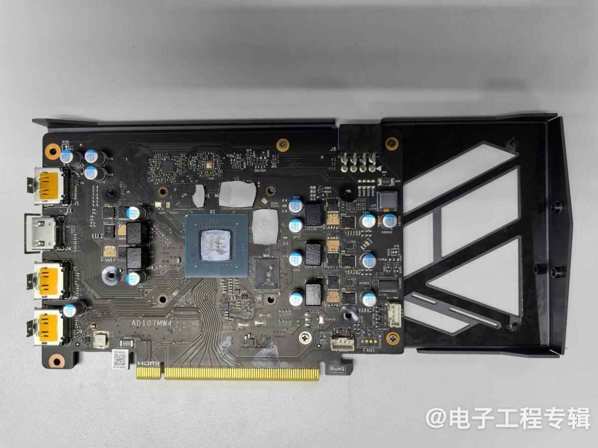 拆解:老黄精湛刀法,游戏甜品显卡一探究竟(图11) 拆解:老黄精湛刀法,游戏甜品显卡一探究竟(图11)