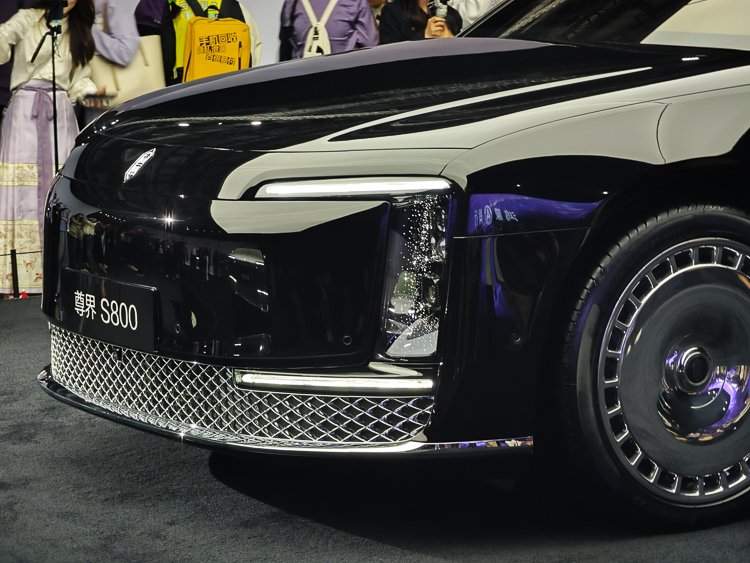 华为高端新品发布:非凡大师手表与尊界S800惊艳亮相(图10) 华为高端新品发布:非凡大师手表与尊界S800惊艳亮相(图10)