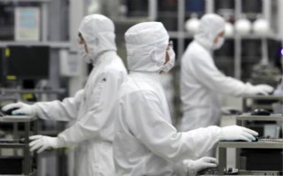 全球半导体投资大幅削减 AI需求难掩行业整体低迷