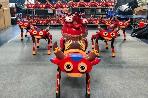 全球人形机器人商业化元年到来 出货量将达万台规模(图4) 全球人形机器人商业化元年到来 出货量将达万台规模(图4)